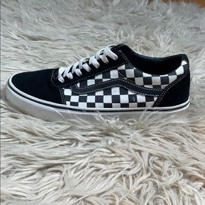 low top checkered vans